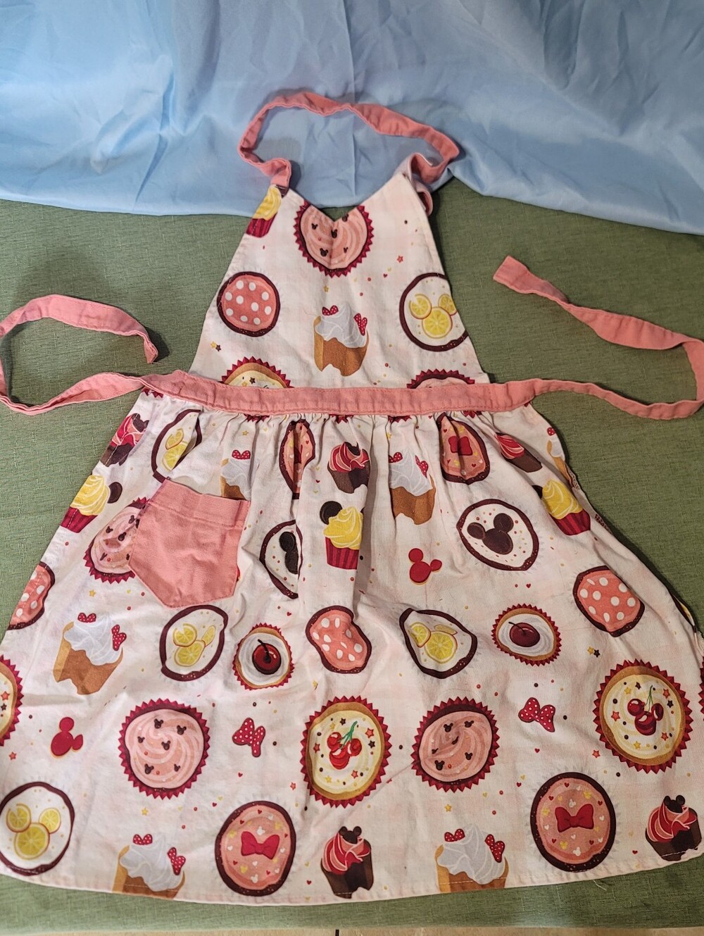Disney Children's Apron